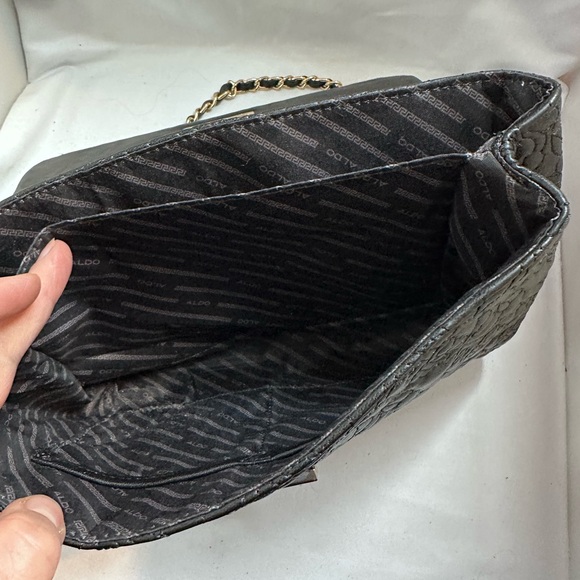 Aldo Black Quilted Shoulder Bag with Gold Chain - Picture 10 of 13